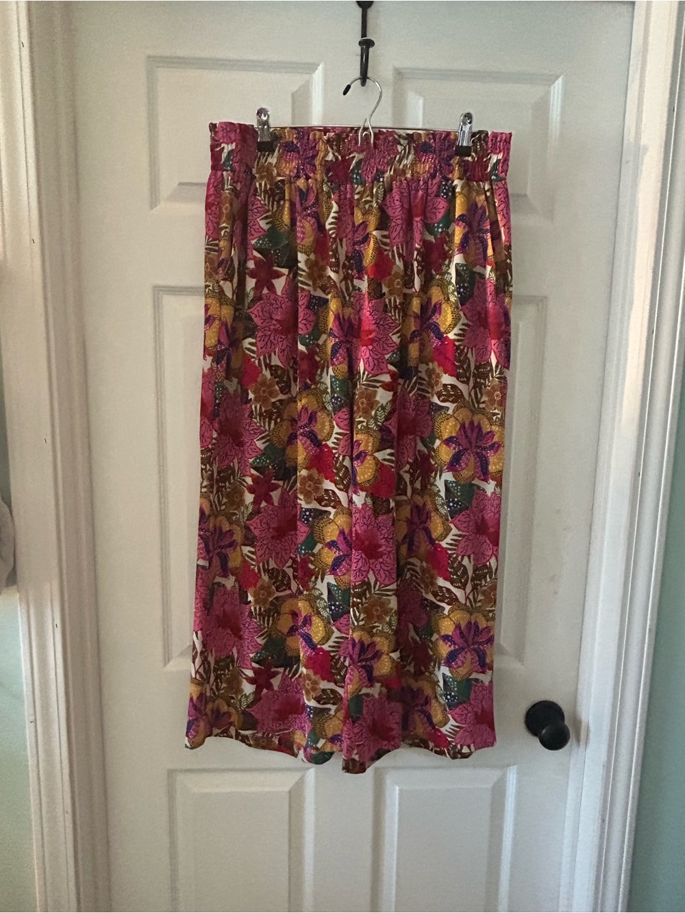 Rose + Olive Women's Floral pants Pink Multi size 1x